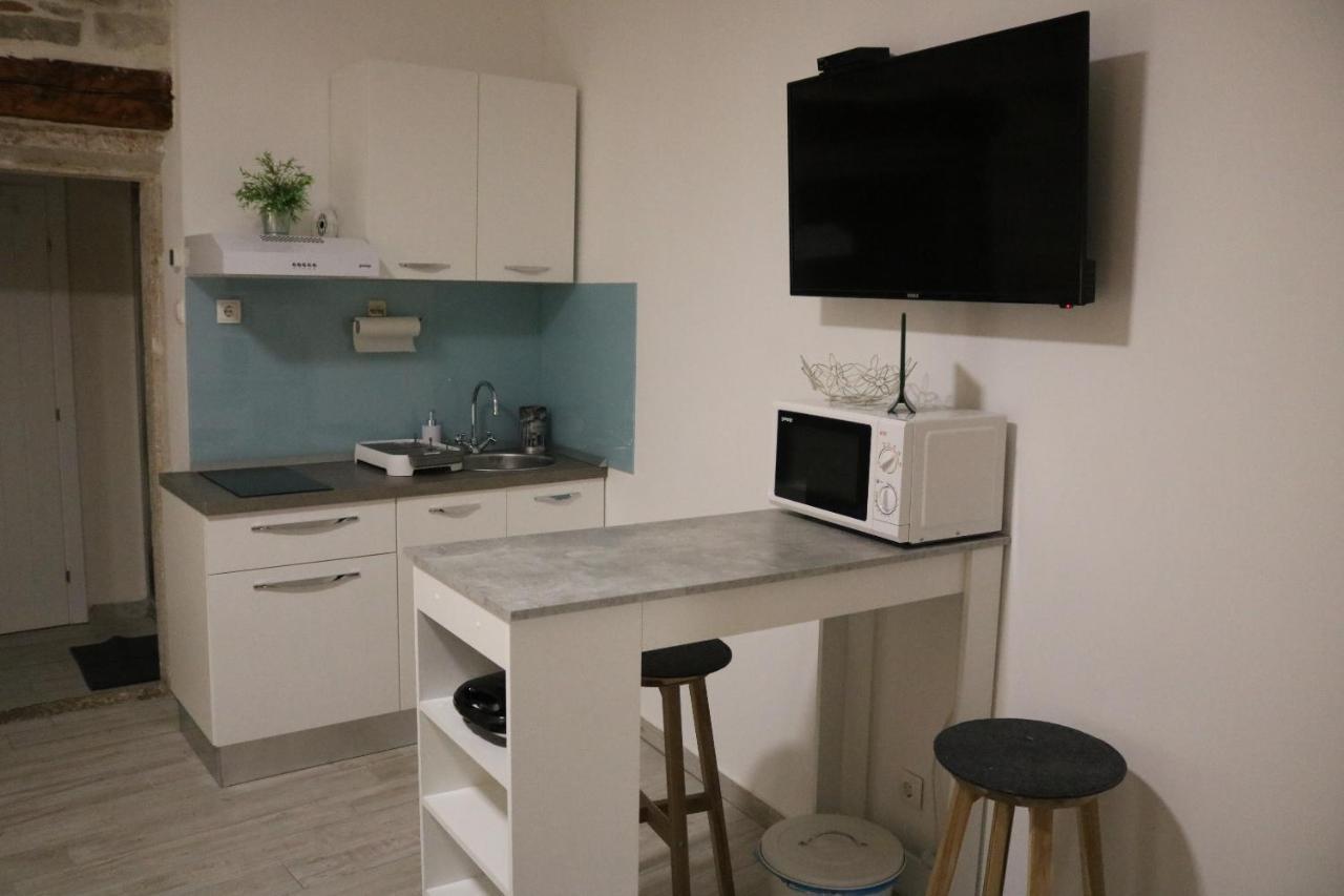Studios Kadena Trogir Bagian luar foto