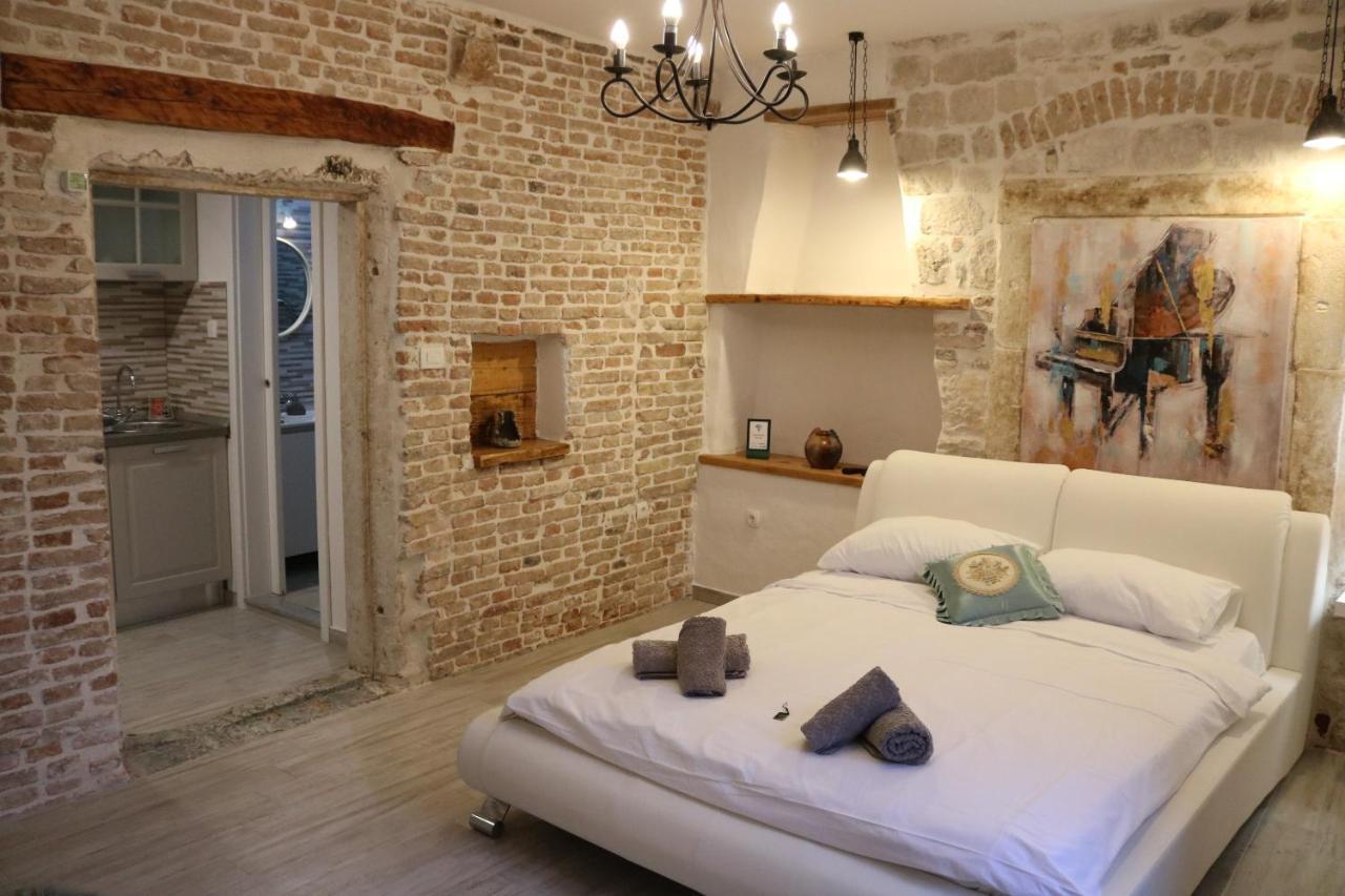 Studios Kadena Trogir Bagian luar foto