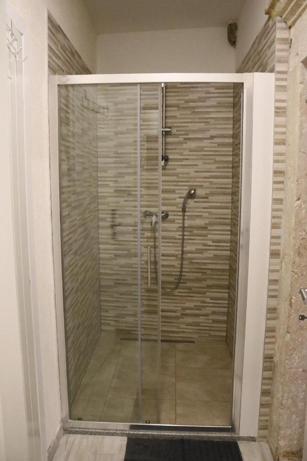 Studios Kadena Trogir Bagian luar foto