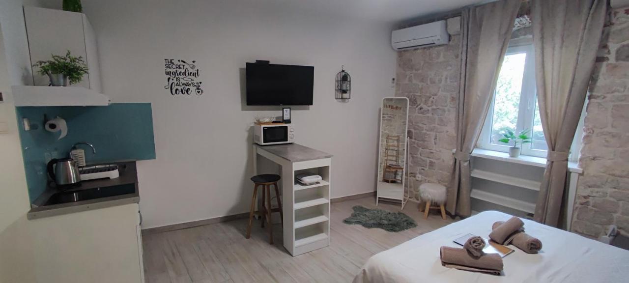 Studios Kadena Trogir Bagian luar foto