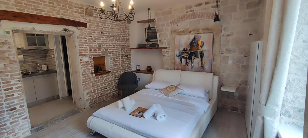 Studios Kadena Trogir Bagian luar foto