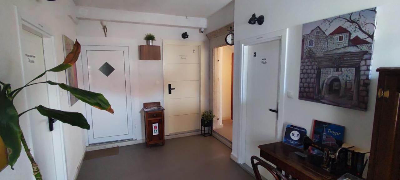 Studios Kadena Trogir Bagian luar foto