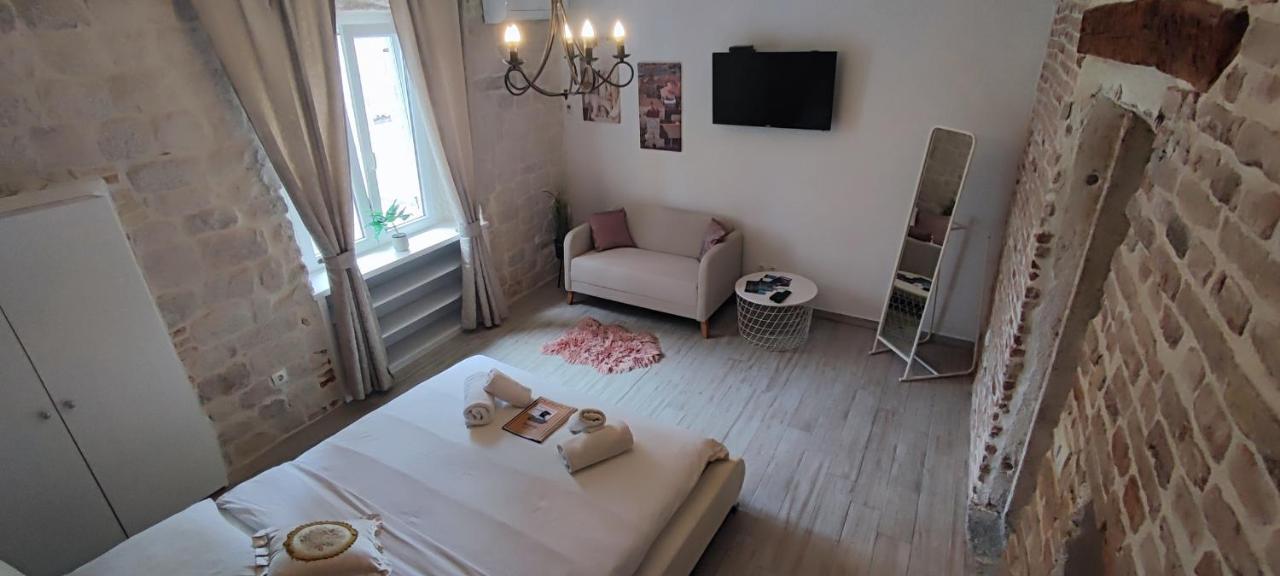 Studios Kadena Trogir Bagian luar foto