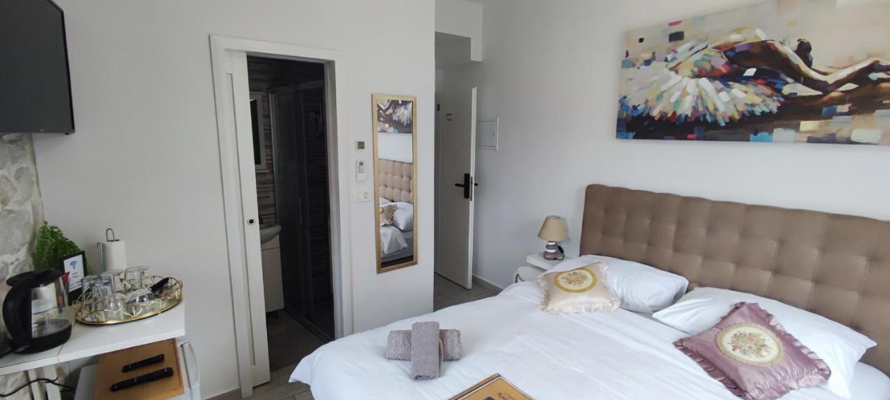 Studios Kadena Trogir Bagian luar foto