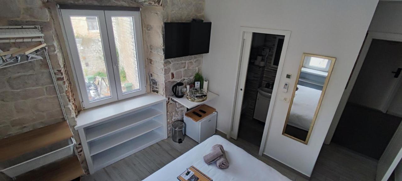 Studios Kadena Trogir Bagian luar foto