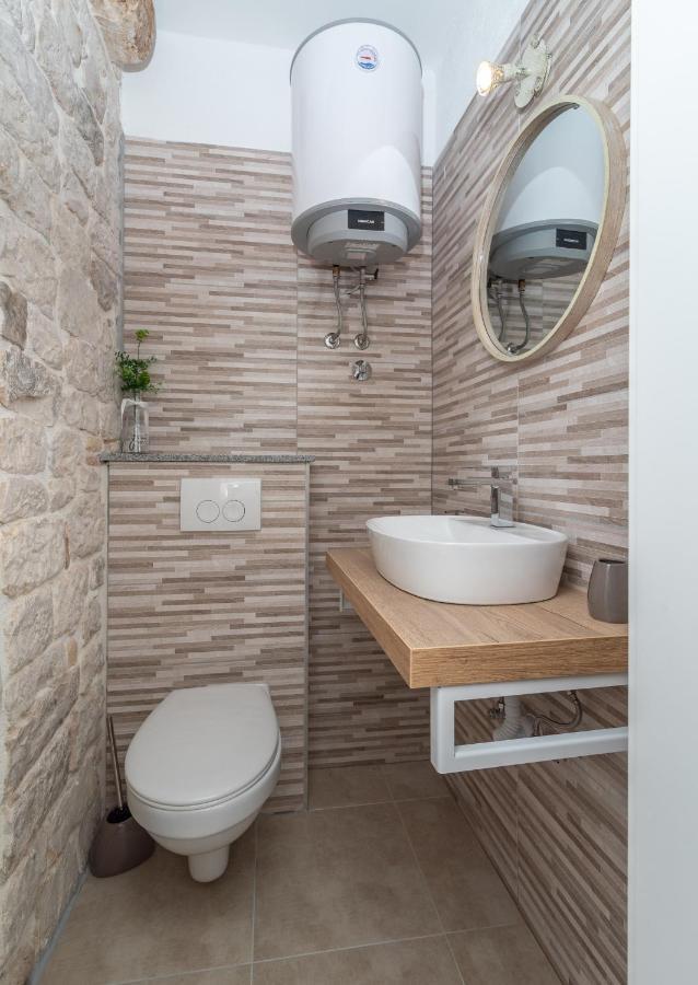 Studios Kadena Trogir Bagian luar foto