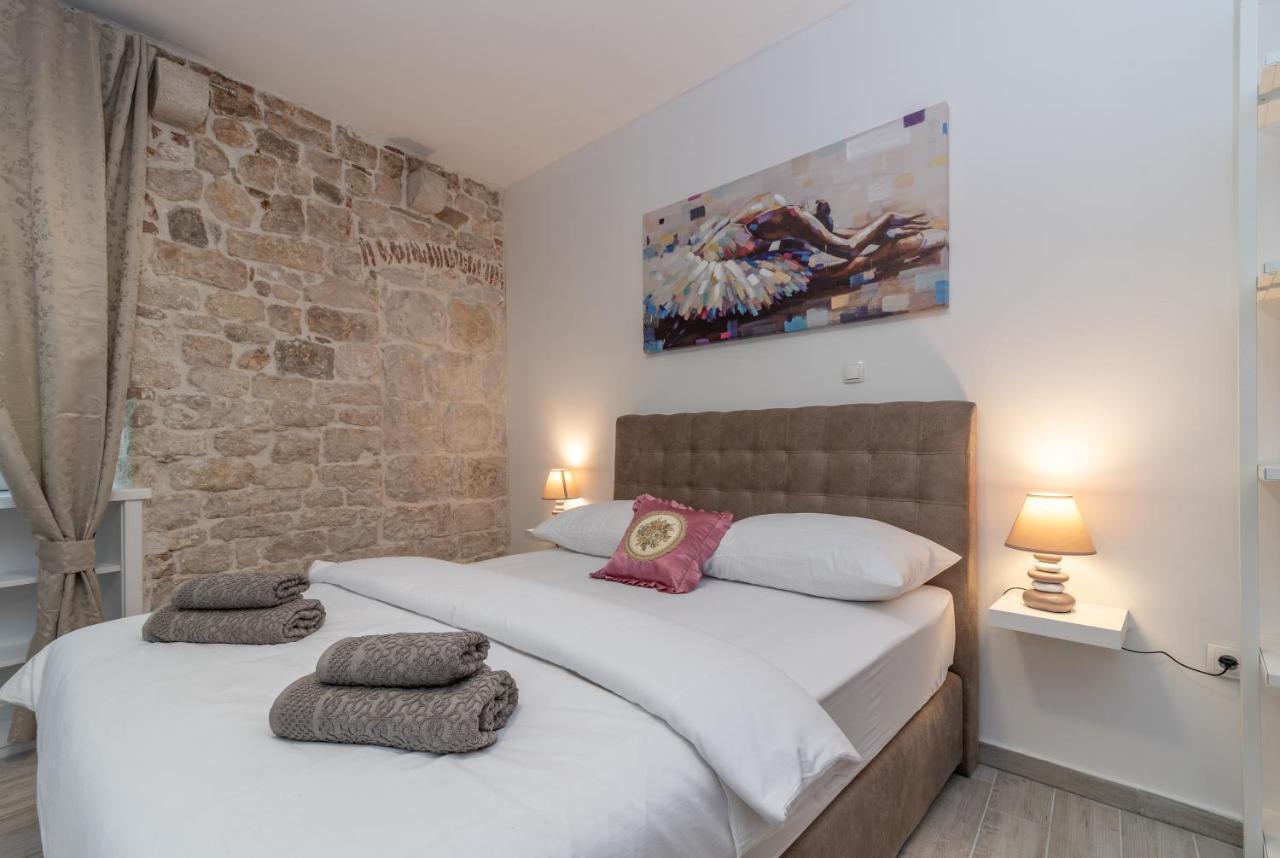 Studios Kadena Trogir Bagian luar foto