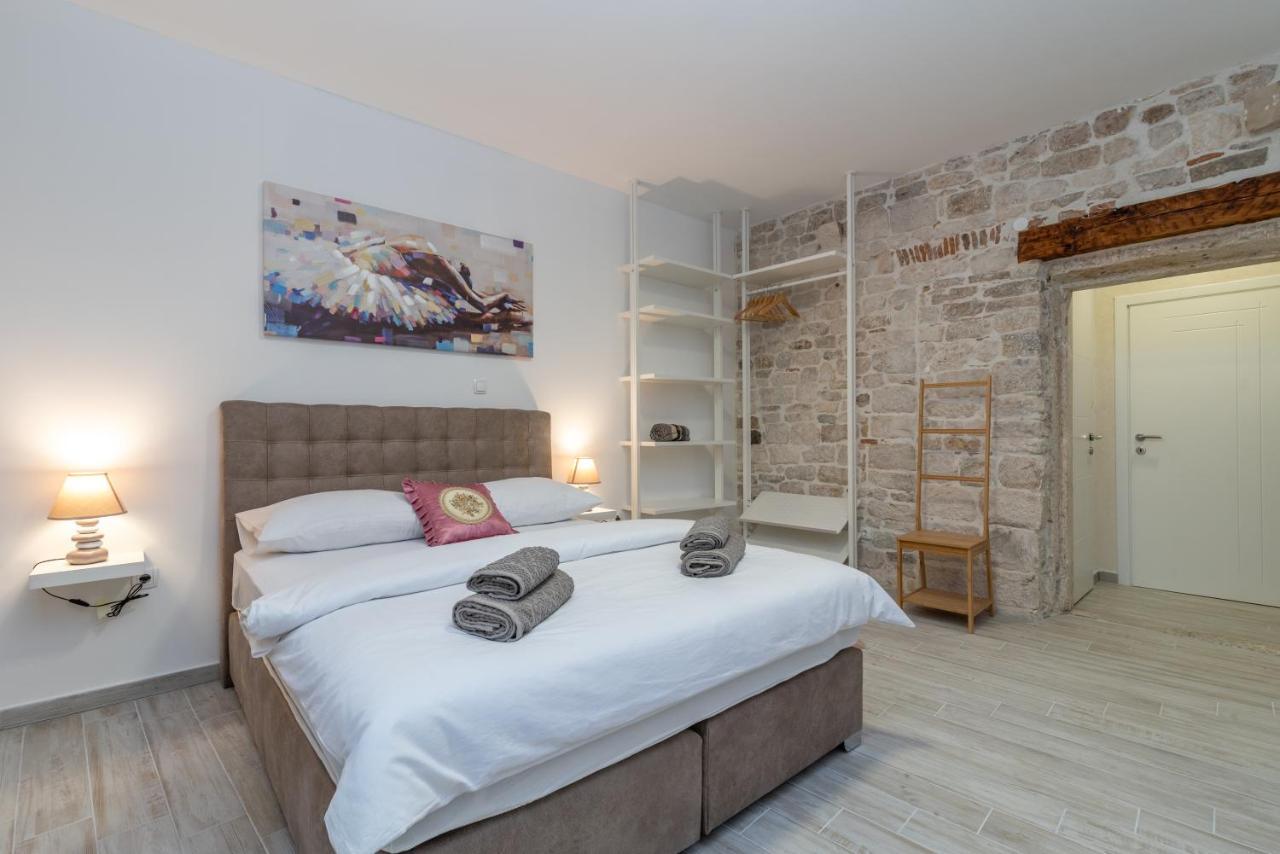 Studios Kadena Trogir Bagian luar foto