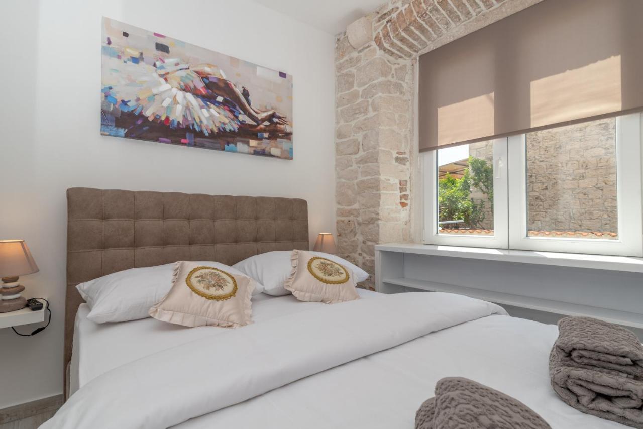Studios Kadena Trogir Bagian luar foto